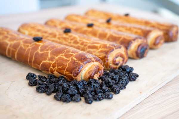 KÉZMŰVES MÁKOS-MEGGYES bejgli